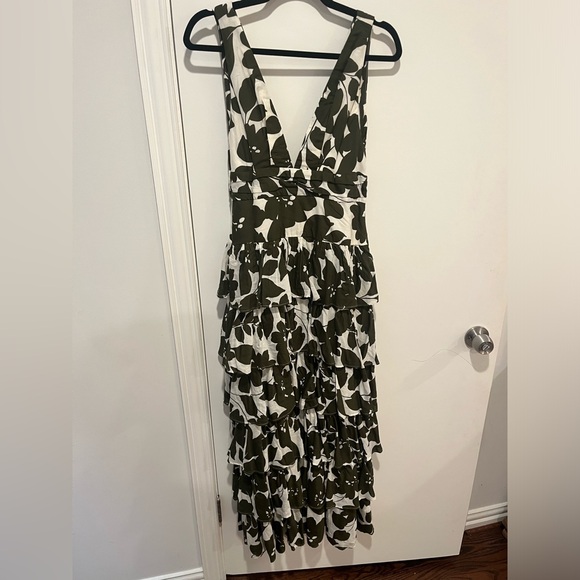 J. Crew collection plunge neck in leafy floral, size 0 - Picture 3 of 4